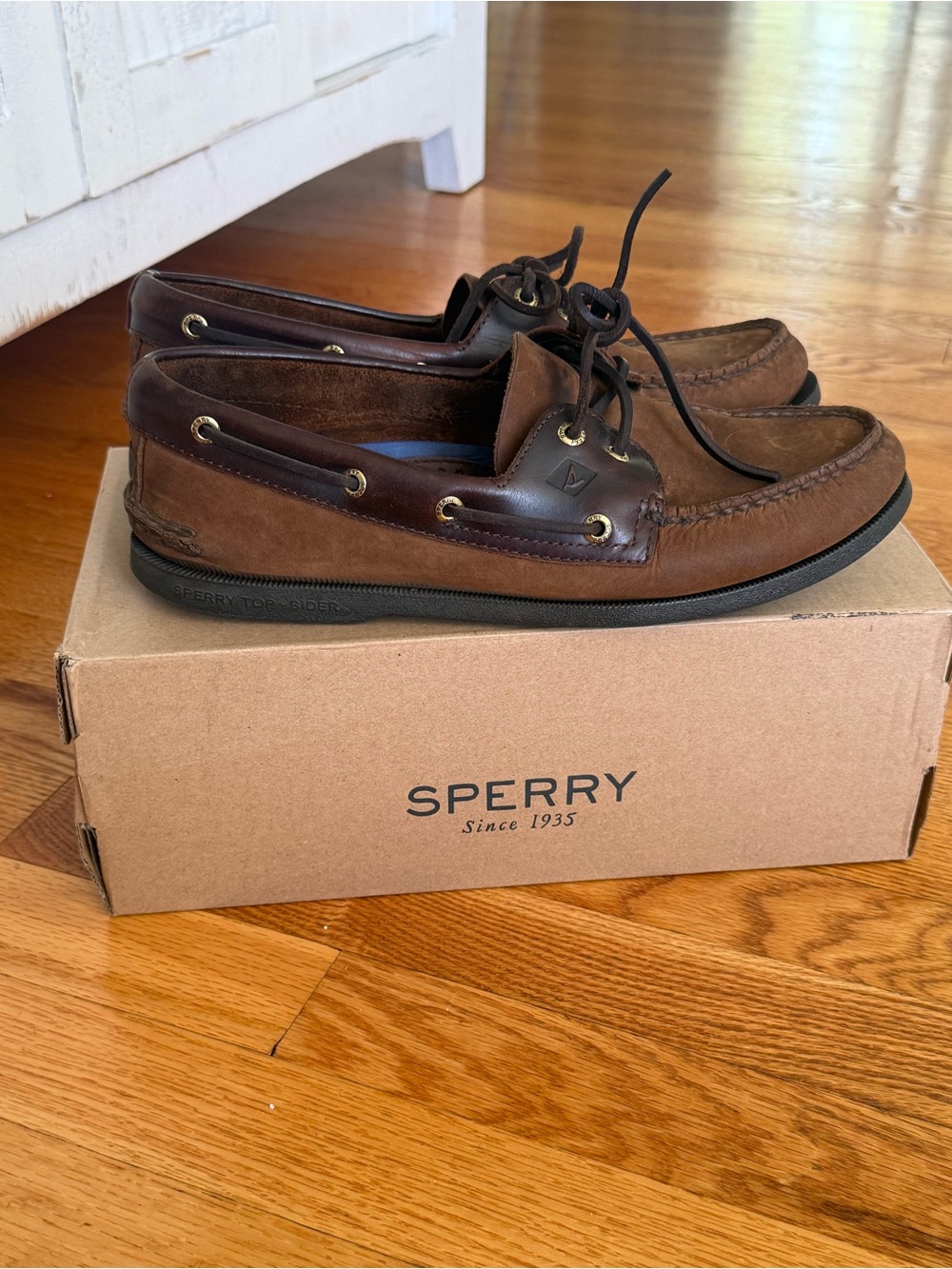 Sperry Men's Two-Tone Brown Leather Boat Shoes